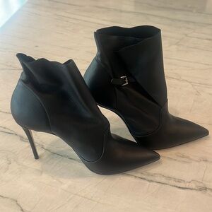 Casadei Heeled black bootie size 39